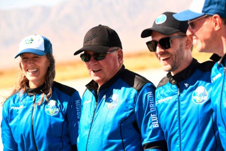 Weltraumtourismus / „Überwältigt“: „Star Trek“-Ikone Shatner wirklich ins All geflogen