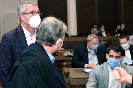 „Frëndeskrees“-Affäre / „Druck aus der Fraktion“: Auftakt im Freundeskreis-Prozess gibt Einblicke in Parteistrukturen 