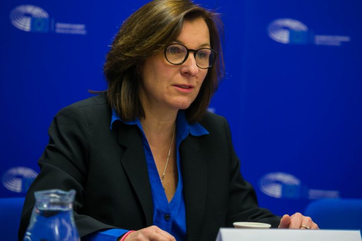 Gesündere Lebensmittel / EU-Parlamentarier wollen weniger Pestizide, weniger Antibiotika, weniger chemischen Dünger