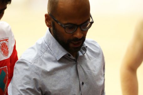 Racing-Coach Amadeo Dias ist sich bewusst, dass er sich in Geduld übern muss