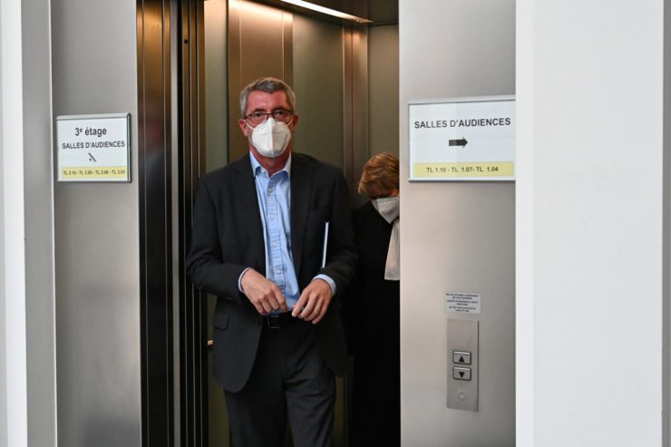 Justiz / Engel und der Freundeskreis