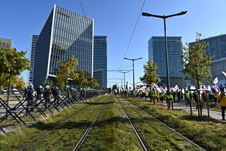 Wegen der Veranstaltung blieb der Boulevard Kennedy in Richtung Innenstadt mehrere Stunden lang gesperrt