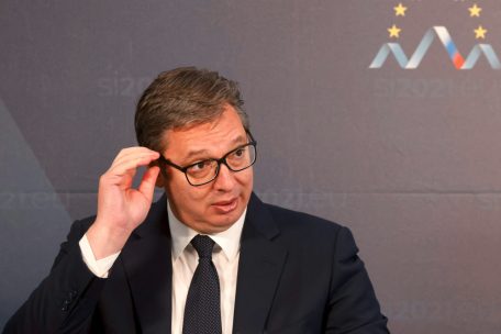 Serbien / Eine Tüte Dollars für den Kriegsverbrecher