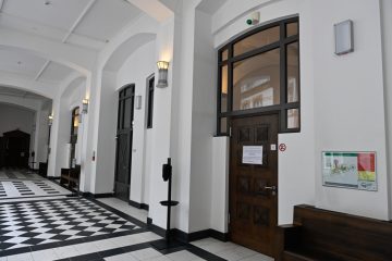 Prozess / Mutmaßliche Mitglieder des islamischen Staates müssen sich vor Gericht verantworten