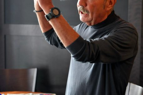 Lou aus dem Café Rex wird die Terrasse seiner Gaststätte weiter isolieren und ausbauen