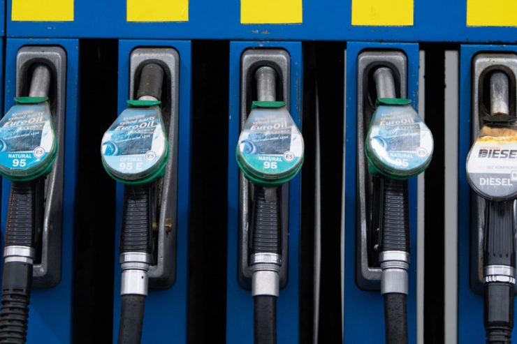 Luxemburg / Neuer Höchststand für Super 98: Ein Liter kostet ab Mitternacht 1,598 Euro
