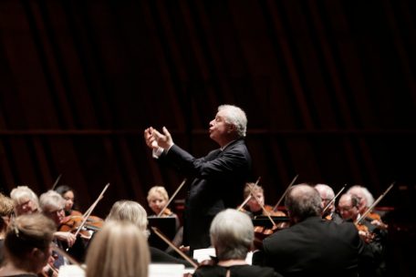 Alain spannt den Bogen / Dem Schönen, Wahren und Guten