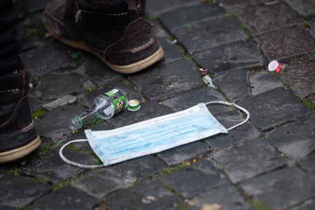 Covid-19 / Österreich vor Lockdown für Ungeimpfte - Entsetzen über Reisewarnung