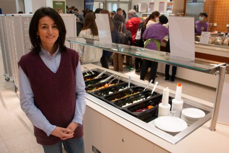 Die Restopolis-Ernährungsberaterin Sabrina Dell’aera Monteiro betont, dass eine ausgewogene Ernährung wichtig ist