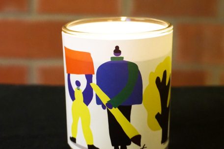 Das Motiv der Jubil&auml;umskerze hat die Luxemburger Illustratorin Irina Moons entworfen