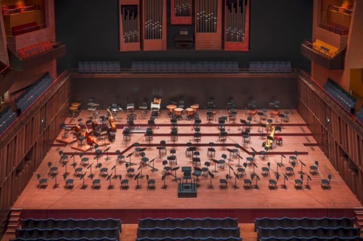 Alain spannt den Bogen / „Wir arbeiten am fahrenden Schiff auf hoher See“ – Ein neues Amateur-Symphonieorchester für Luxemburg