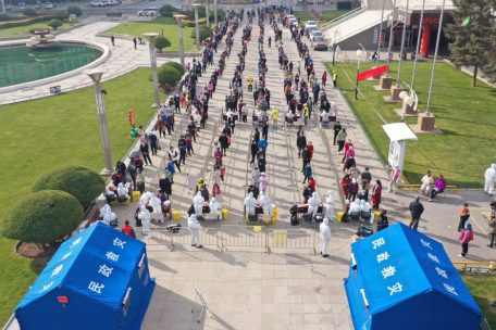 China / Die kommunistische Führung bekämpft die Pandemie mit drastischen Maßnahmen