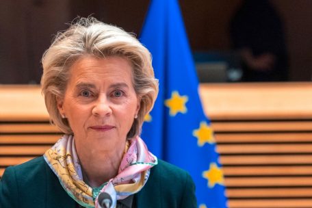 Corona / Die EU stolpert in die vierte Welle