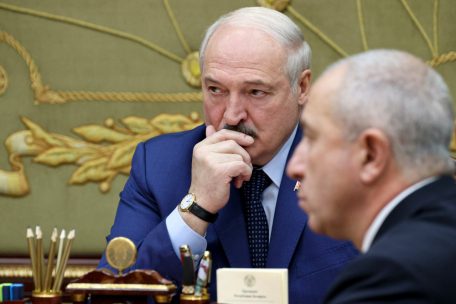 „Schwarze Liste“ / EU will mögliche Nachahmer Lukaschenkos abschrecken