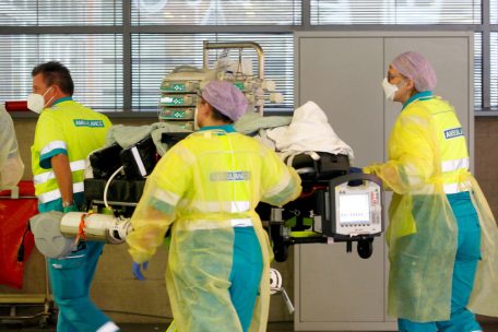 Dezember und Januar / ECDC warnt vor Verschlimmerung der Corona-Lage in der EU – weitere Maßnahmen nötig