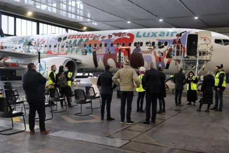 F&uuml;nf Wochen hat Lynn Cosyn gebraucht, um die Illustrationen f&uuml;r beide Seiten zu entwerfen