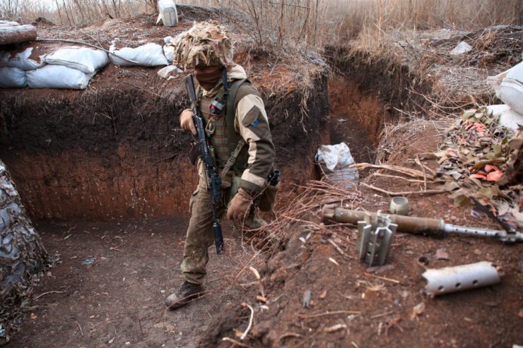 Verteidigung / NATO berät über russischen Truppenaufmarsch an der Grenze zur Ukraine