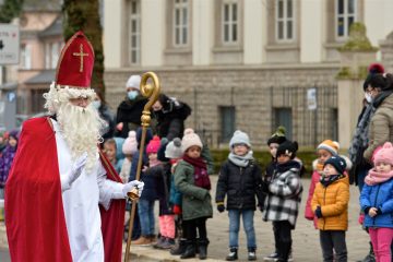 6. Dezember / Nach zweemol schlofen ... da kënnt de Kleeschen