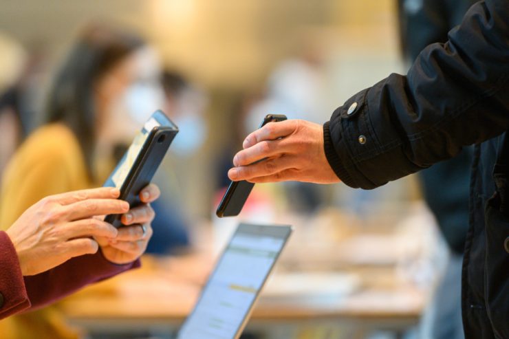 3G am Arbeitsplatz / Lange Verhandlungen zwischen Sozialpartnern und Regierung – Details will noch keiner preisgeben