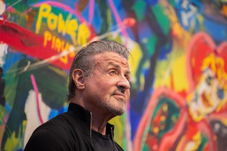 Kopf des Tages / Von der Leinwand an die Leinwand: Sylvester Stallone als Maler