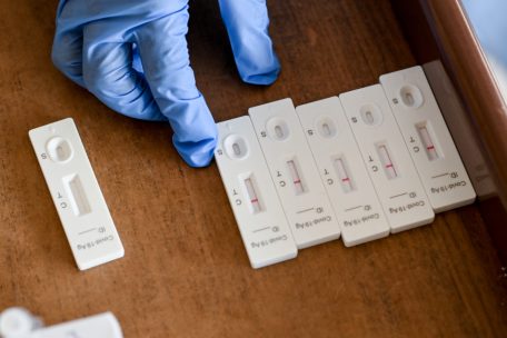 Testwoche / Grundschulen: Jeden Tag ein Schnelltest