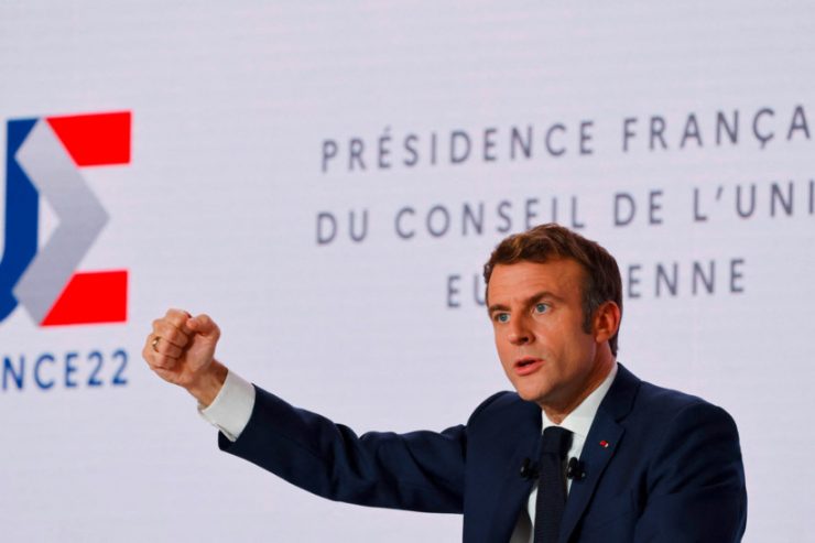 France / Macron veut réformer l’espace Schengen pour que l’UE „protège ses frontières“