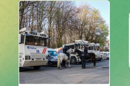 Verschwörungstheorie: Xavier Bettel am Steuer des Wasserwerfers