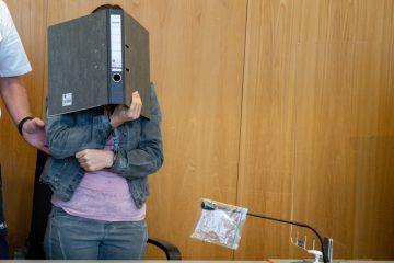 Deutschland / 13 Jahre Haft für Mutter wegen Mordes an drei- und sechsjährigen Kindern