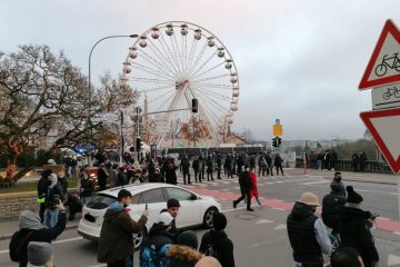 Corona-Demo / Protestgruppen haben sich aufgelöst – Laut Polizei „ein halbes Dutzend“ Festnahmen bis 17 Uhr