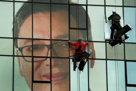 Russische Wahlkampfhilfe / Serbien bezieht Gas zum Vorzugspreis – und wird dennoch von Energienöten geplagt