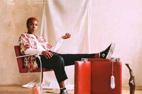 Arlo Parks &ndash; Collapsed in Sunbeams