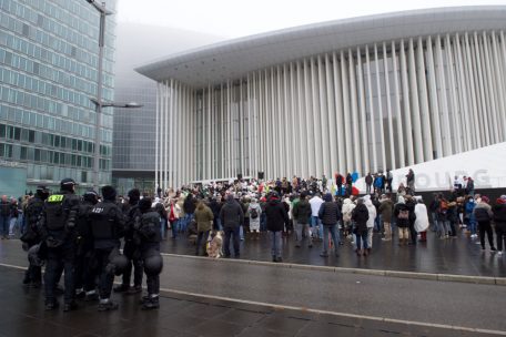 Neujahr / Luxemburgs Schwurbler planen Silvesterparty vor der Philharmonie