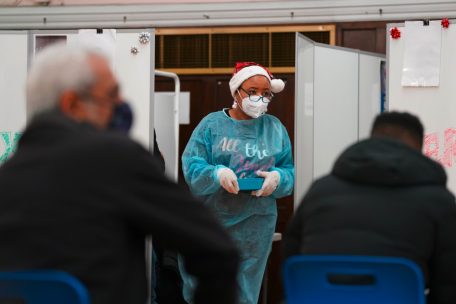 Pandemie / Großbritannien verzeichnet gewaltigen Anstieg von Corona-Fällen