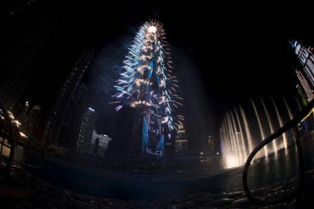 Das Feuerwerk am Burj Khalifa geh&ouml;rt in Dubai bereits zu den festen Silvester-Traditionen
