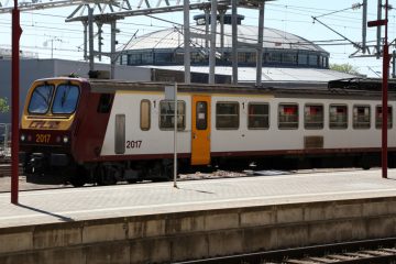 Unfall / Person wird am Schifflinger Bahnhof vom Zug erfasst