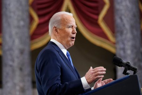 USA / Biden attackiert Vorgänger Trump am Jahrestag der Kapitol-Erstürmung