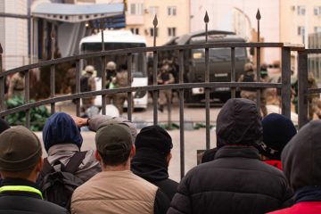 Krise in Kasachstan / Chaos in Almaty: Präsident erteilt Schießbefehl