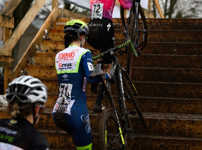 Cyclocross-Landesmeisterschaft / Schreiber feiert Espoirs-Titel