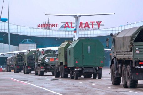 Russische Soldaten in Almaty: Eine von Moskau gef&uuml;hrte Milit&auml;rallianz hilft aus