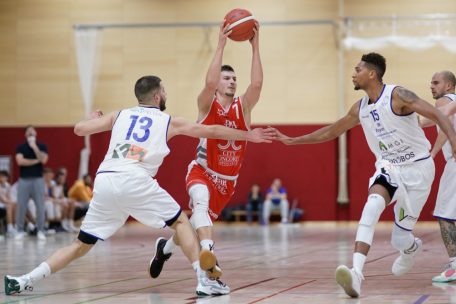 Sparta Bartringen / Der Joker: Mit gerade einmal 24 Jahren ist Tom Schomer einer der „Oldies“ im Team