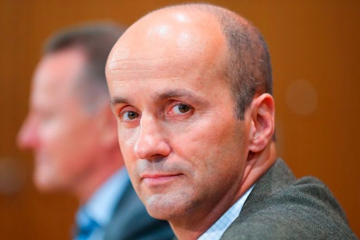 Hintergrund / Der Mann, der die EU zerstören will – von den Entgleisungen des AfD-Europapolitikers Fest