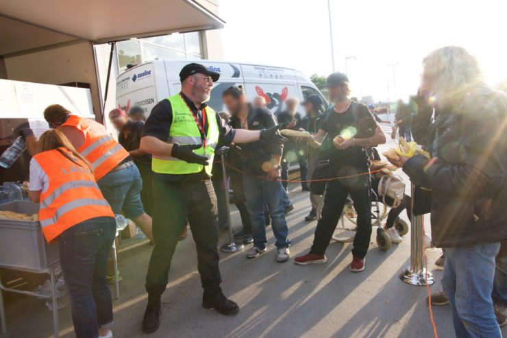 Covid-19 / Straßenengel schlagen Alarm: Immer mehr Menschen rutschen in die Armut