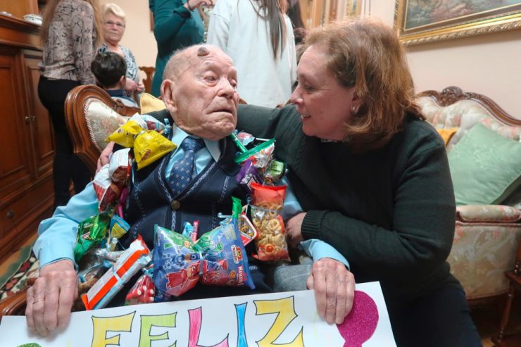 „Superopa“ stirbt / Ältester Mann der Welt war ein Spanier: „Man muss ruhig leben und sollte niemanden ärgern“