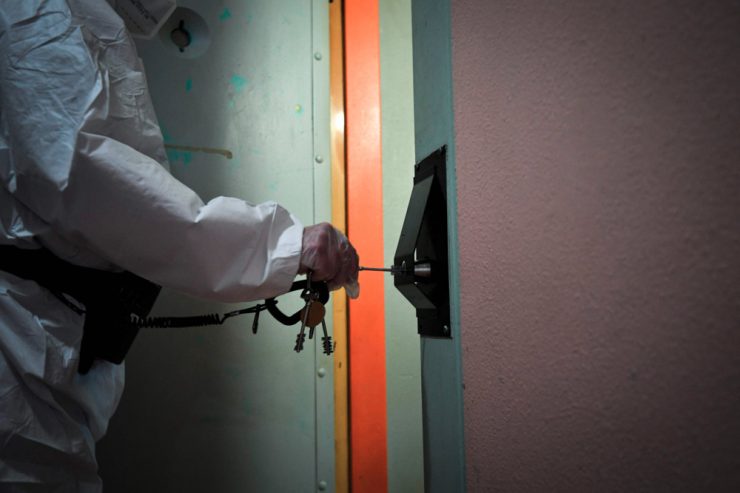 Strafvollzug / Impfung im Gefängnis: Zwischen skeptischen Insassen und niedrigen Infektionszahlen