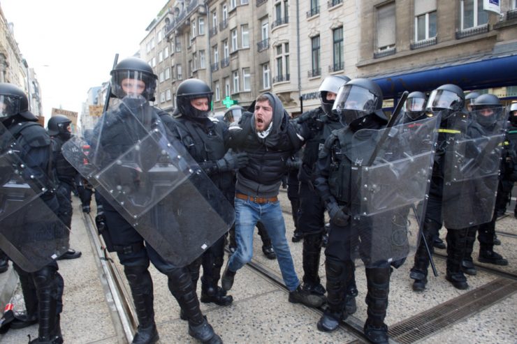 Covid-Demo / Am Samstag: Erstmals Aufpasser bei Antivax-Protesten