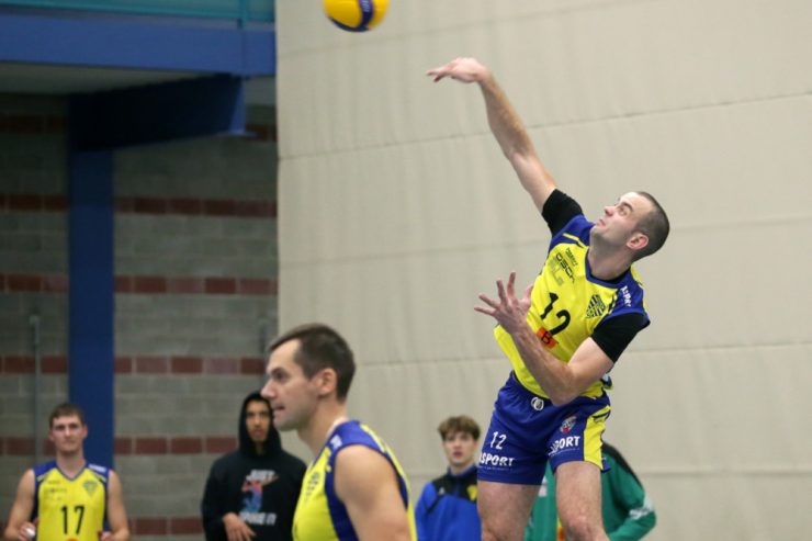 Volleyball / Zahlen-Akrobatik am letzten Spieltag
