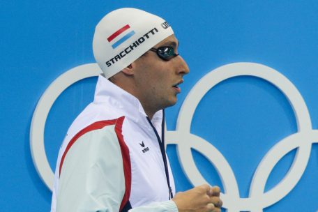 Sportler erklären die Olympischen Spiele / Auch Raphaël Stacchiotti trug die Fahne ins Vogelnest