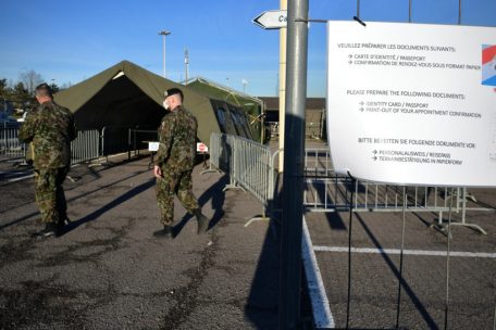 Testzentren / „Mission war erfolgreich“: Armeeführung trotzt Kritik der Gewerkschaft