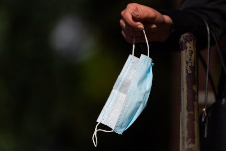 Anmerkungen / Staatsrat gibt grünes Licht für neues Covid-Gesetz – auch Menschenrechtskommission stimmt zu