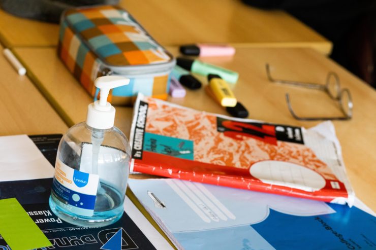 Gewerkschaften und FCF / Vereinbarung soll Entlassungen und Schließungen in privaten Ausbildungszentren vermeiden